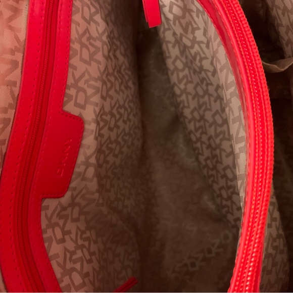 Dkny Embossed Patent Street Logo Tote Red - Picture 5 of 9